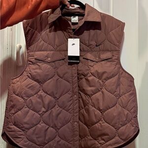 Nike Women's Quilted Vest in Dusty Rose